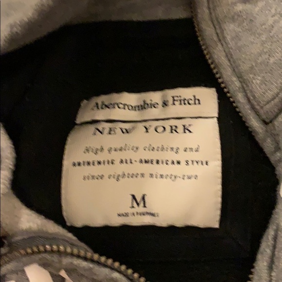 Abercrombie and Fitch Quarter Zip - Picture 5 of 5